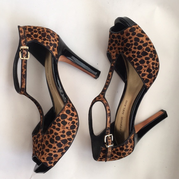 ANTONIO MELANI Shoes - Antonio Melani STUNNING!! Leather peep toe heels